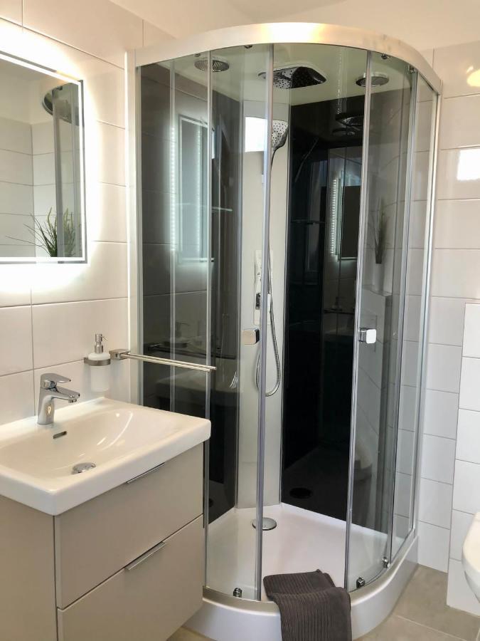 Erdgeschoss-Appartement Mit Seeterasse Ahrensbok المظهر الخارجي الصورة